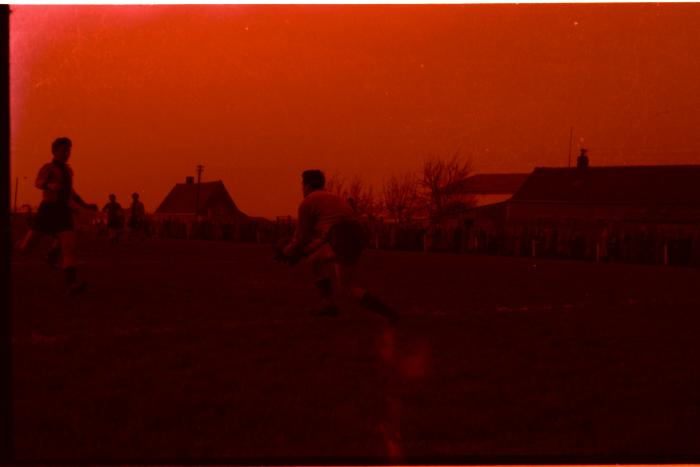 fase voetbalwedstrijd Sint Eloois Winkel- Dadizele, 1958