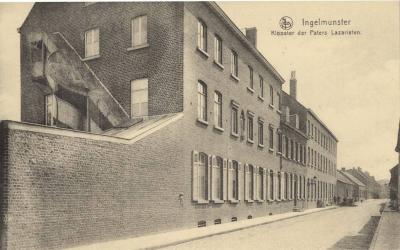Het klooster van de Paters Lazaristen, Weststraat, Ingelmunster, ca 1910