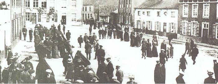De markt van Beveren-Roeselare, 1910
