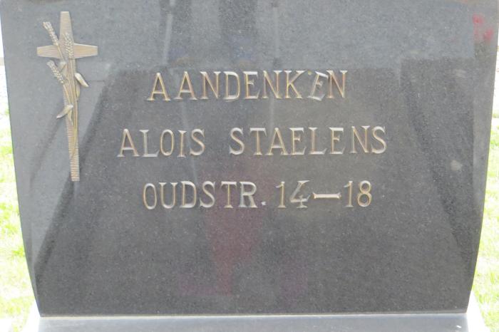 Gedenksteen Alois Staelens, Hooglede