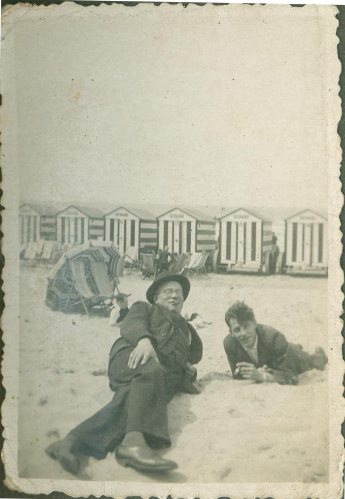 Twee mannen op het strand