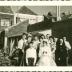 Plechtige communicant met familie
