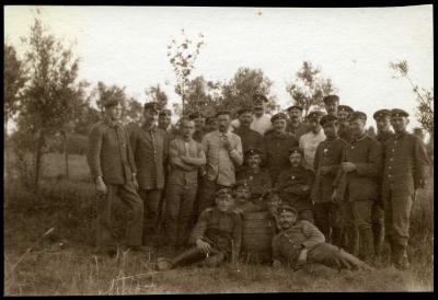 Groepsfoto met Duitse soldaten op wijk De Ruiter, Roeselare