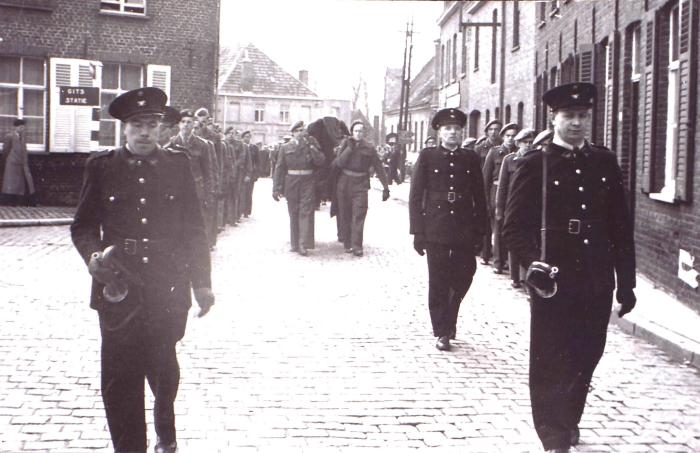 Begrafenis stoet Gits, 1950