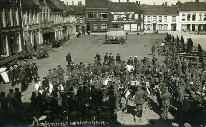 Duitse muziekkapel, markt, Izegem