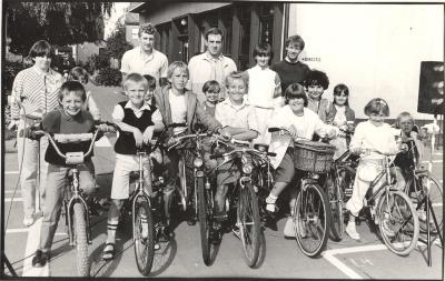 Met de fiets op school, Lichtervelde, 1982-1983(?)