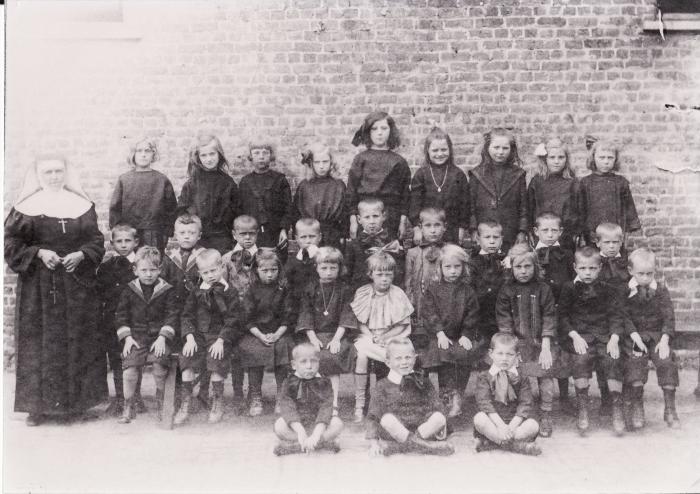 Wezenschool, Ingelmunster, 1925