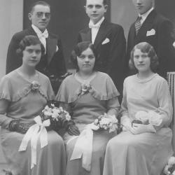 Huwelijksfoto Maurice Corteville en Fleur Vansteenkiste en twee broers