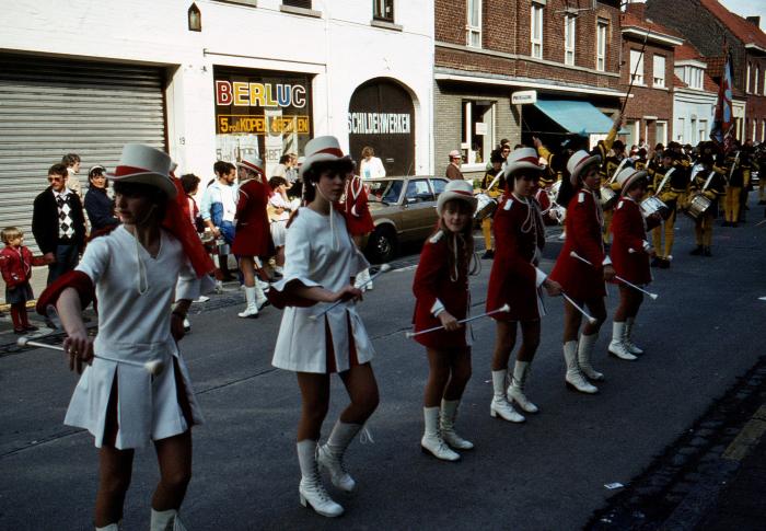 Tap en Torrestoet Dadizele: majoretten; 15 mei 1983