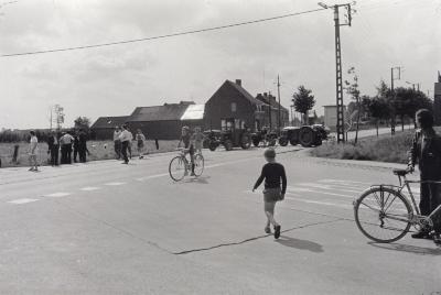 Betoging landbouwers op Menensteenweg, Moorslede augustus 1974