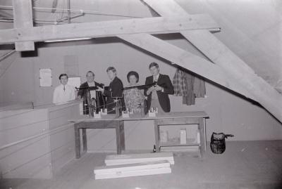 Karabijnschutters in café Freya, Moorslede april 1972