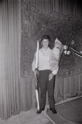 Huldiging kampioen boogschieten St.-Sebastiaan, Moorslede 1970