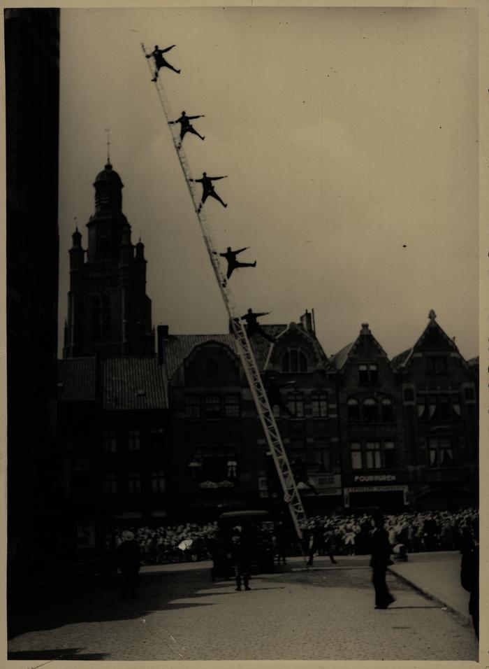 Acrobatie Albin Dujardin, 1951