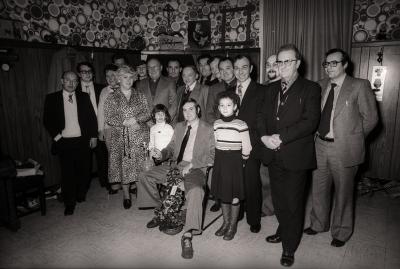 Groepsfoto met Duivenkampioen Jongerenverbond, Moorslede december 1977