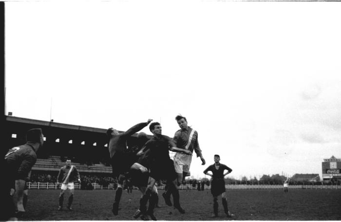 Voetbalspel voor het doel, Izegem 1957