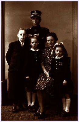 Leopold Samoy met gezin, 1947