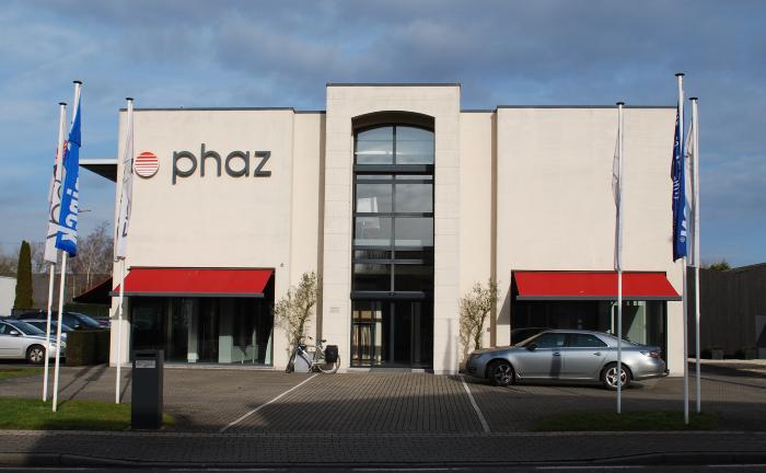 Voor- en nadelen van een familiebedrijf, Firma Phaz, Roeselare