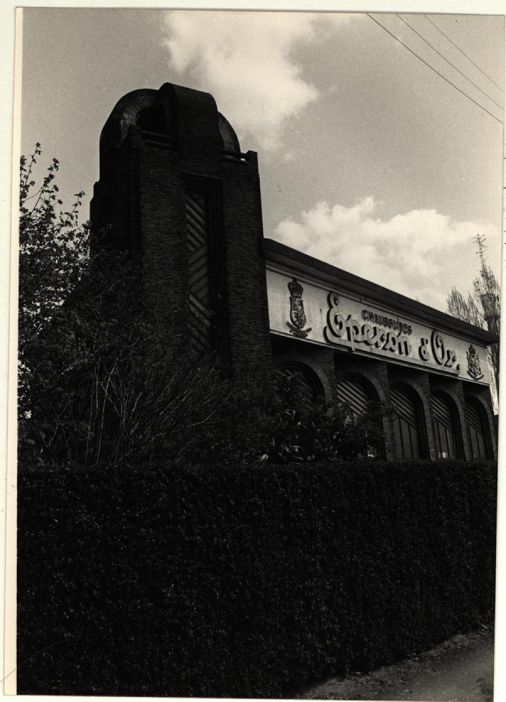 midwest : Artefact : Schoenfabriek Eperon d'or Izegem [GC20130502_022]
