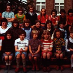 4de leerjaar met Mevrouw Mia Callewaert, Gits, 1977(?)