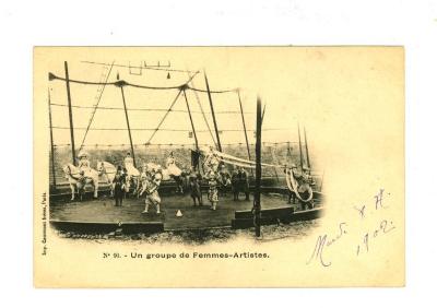 Postkaart met de vrouwelijke artiesten van het Barnum en Bailey circus