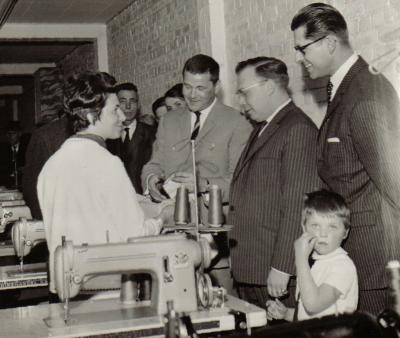 Modernisering in bedrijf Corteville, Izegem, 1965