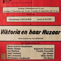 Affiche van de Toneel- en Operetteopvoering "Viktoria en haar Huzaar" door het  Roeselaars Lyrisch Gezelschap "Kunst Veredelt", Roeselare, 1983