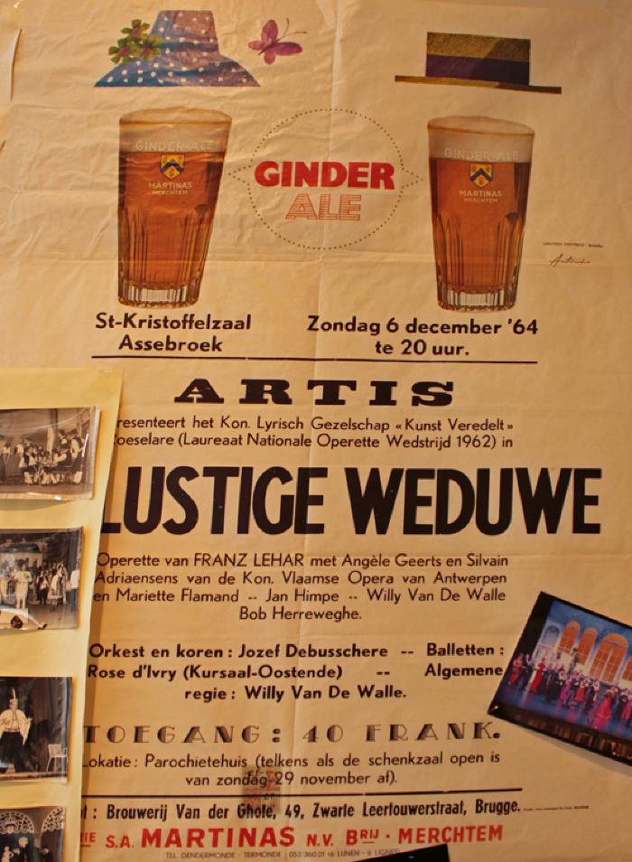 Affiche van de Toneel- en Operetteopvoering "De Lustige Weduwe"  door het  Roeselaars Koninklijk Lyrisch Gezelschap "Kunst Veredelt", Roeselare, 1964