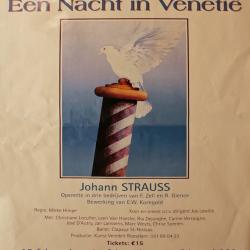 Affiche van de Toneel- en Operetteopvoering "Een nacht in Venetië" door het  Roeselaars Lyrisch Gezelschap "Kunst Veredelt", Roeselare, 2004