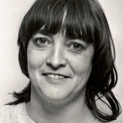 Greet Lepouttre, actrice bij de revues van het Koninklijk Lyrisch Operettegezelschap "Kunst Veredelt", Roeselare,1981-1994