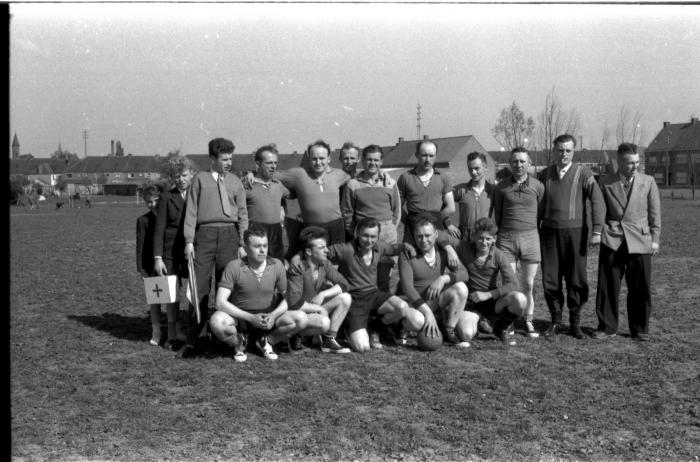 Sportploeg Ideal (voetbal?)l, Izegem 1957