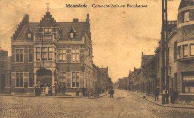 Gemeentehuis en Breulstraat Moorslede