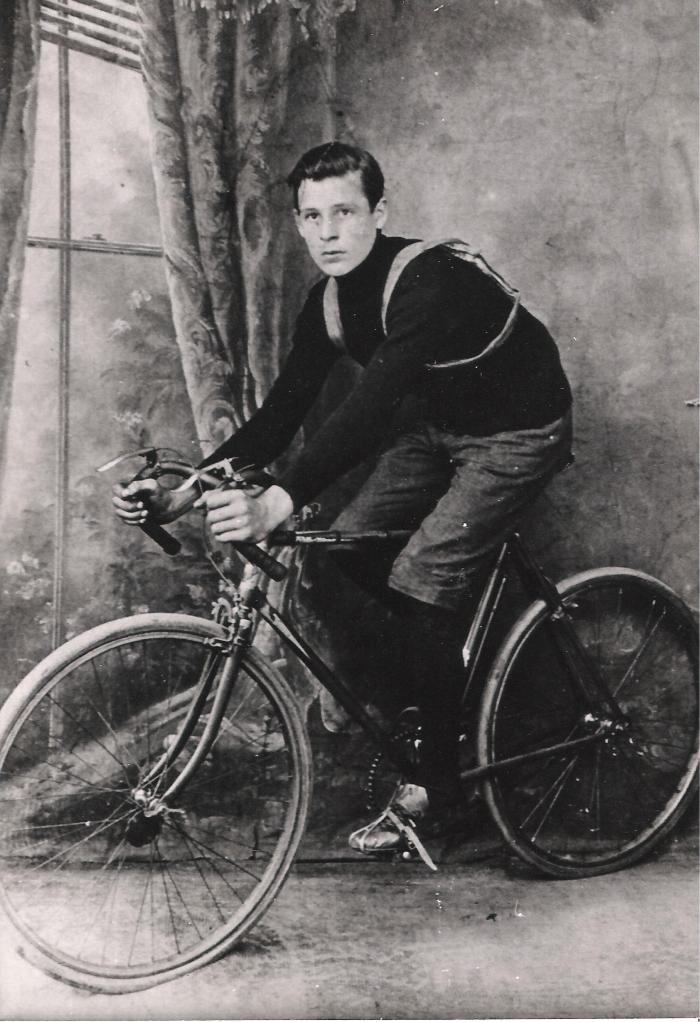 Wielrenner René Martens, Zwevezele 1907