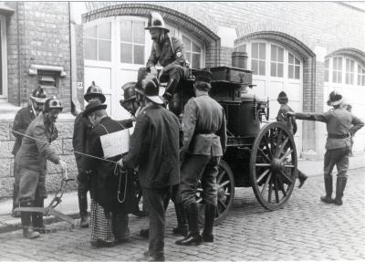 Roeselaarse brandweer op de batjes, Roeselare 1972