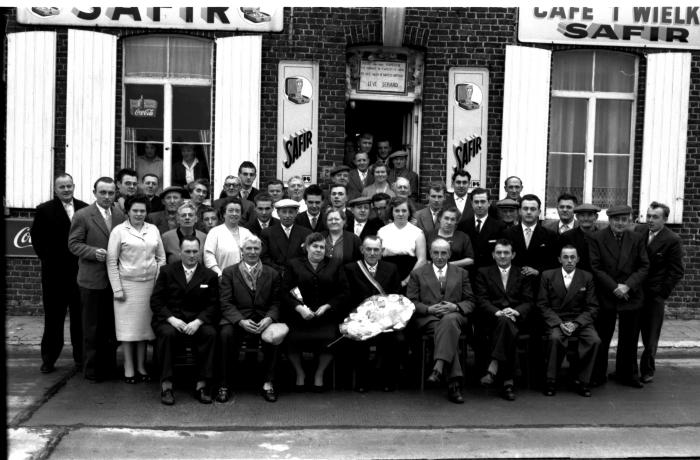 Kampioenviering kaartersclub café "'t Wielke", Izegem, 1959