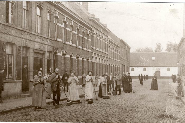 Verplichte schoonmaak van de Sint-Amandsstraat