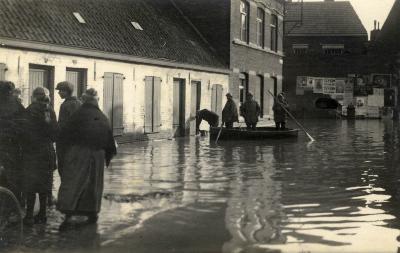 Overstroming Albrecht Rodenbachstraat, 1925