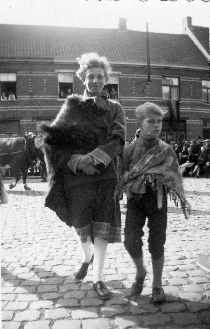 Heilig-Hartprocessie, oude Belgen, 1946