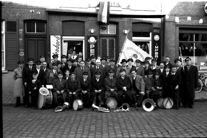 Viering fanfare "Burgerswelzijn", Izegem, 1959