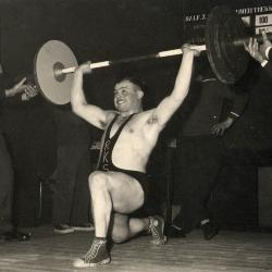 gewichtheffer Ivan Arteschene, jaren 1950