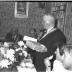 Viering 50 jaar 'spoorders': Deprez krijgt bloemen en geschenken, Izegem 1957
