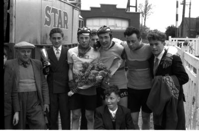 Overwinning renner Vanhoutte, Staden, 18 mei 1958 
