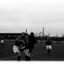 Voetbalmatch FC Izegem -AC La Louvière: spelers in actie, Izegem 1957