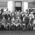 Huldiging café 'Flandria': groepsfoto, Izegem 1958