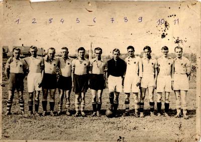 Groepsfoto voetbalclub VP Gits, Gits, 1939